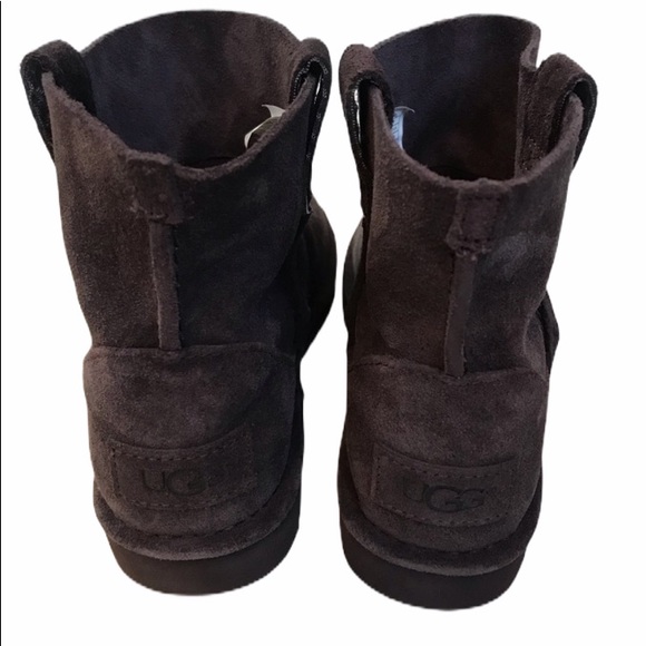 NWT UGG classic unlined purple leather boots 5 - Picture 9 of 10